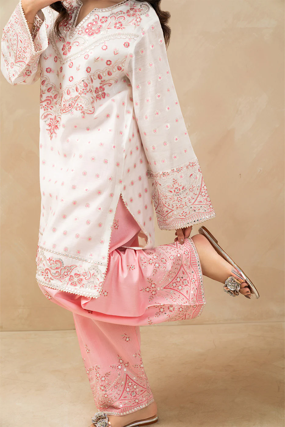 2 PIECE EMBROIDERED ZARI JACQUARD SUIT (LUXURY PRET) - Image 11
