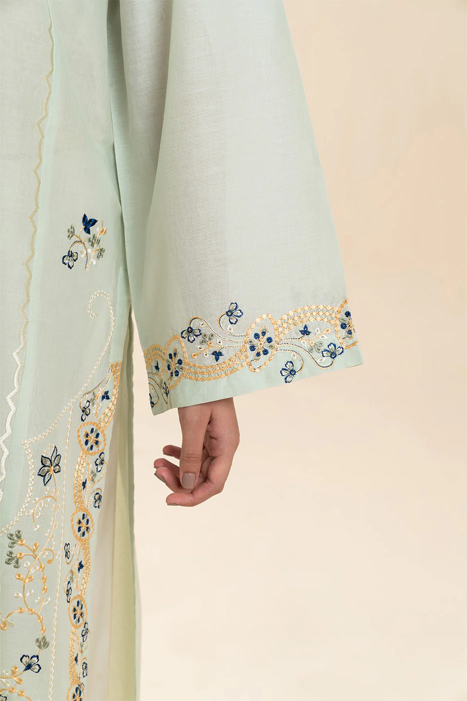 EMBROIDERED LAWN SHIRT (PRET) - Image 6