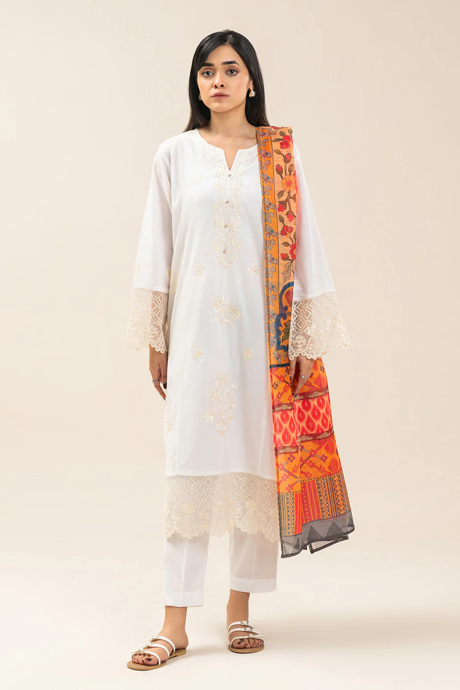 3 PIECE EMBROIDERED LAWN SUIT (PRET) - Image 2