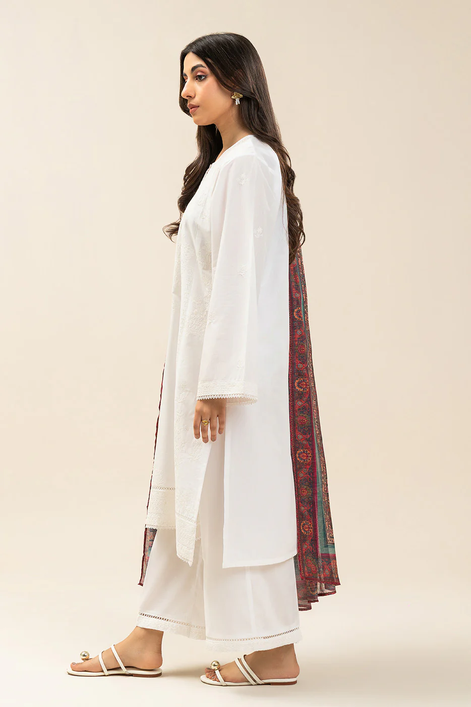 3 PIECE EMBROIDERED LAWN SUIT (PRET) - Image 3