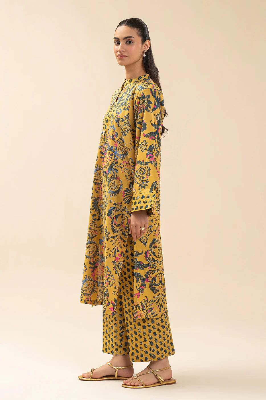 2 PIECE PRINTED LAWN SUIT (PRET) - Image 6
