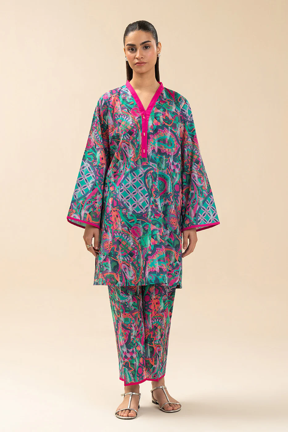 2 PIECE PRINTED LAWN SUIT (PRET) - Image 2