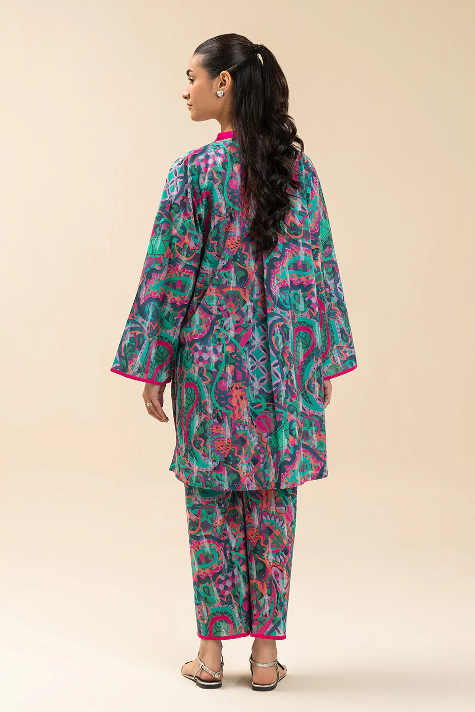 2 PIECE PRINTED LAWN SUIT (PRET) - Image 4