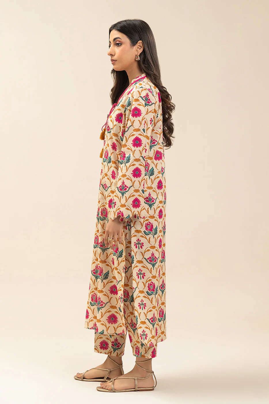 2 PIECE PRINTED DORIA LAWN SUIT (PRET) - Image 5
