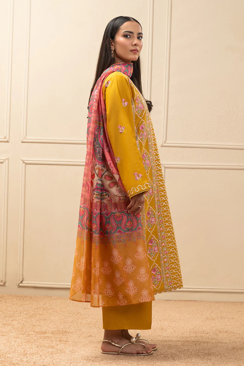 3 PIECE EMBROIDERED LAWN SUIT (PRET) - Image 3