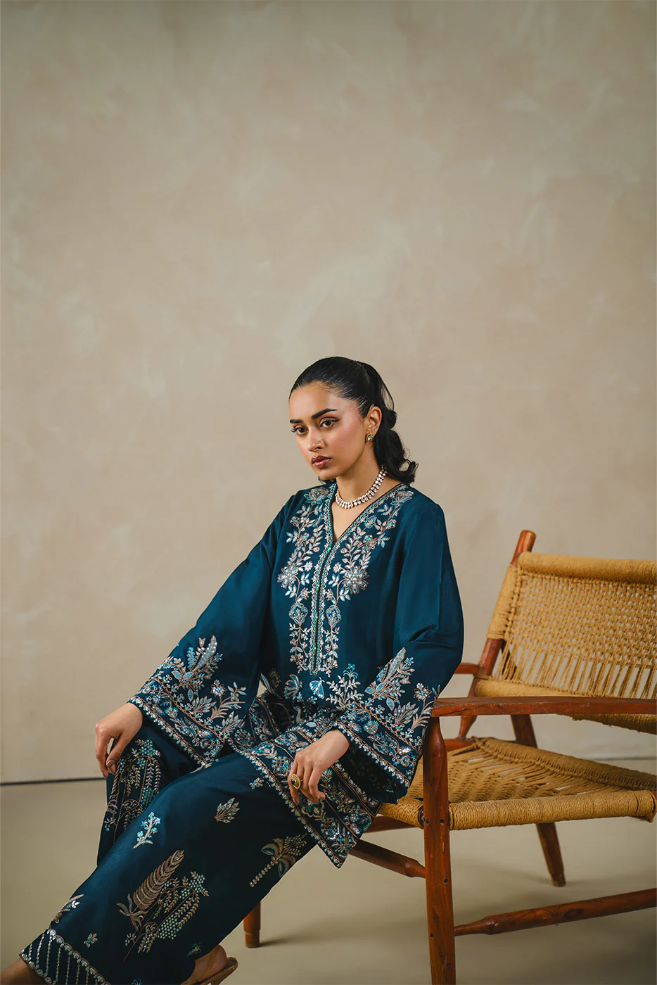 2 PIECE EMBROIDERED RAW SILK SUIT (LUXURY PRET) - Image 3