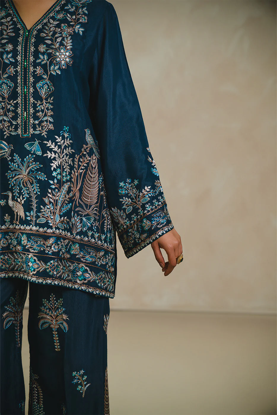 2 PIECE EMBROIDERED RAW SILK SUIT (LUXURY PRET) - Image 8
