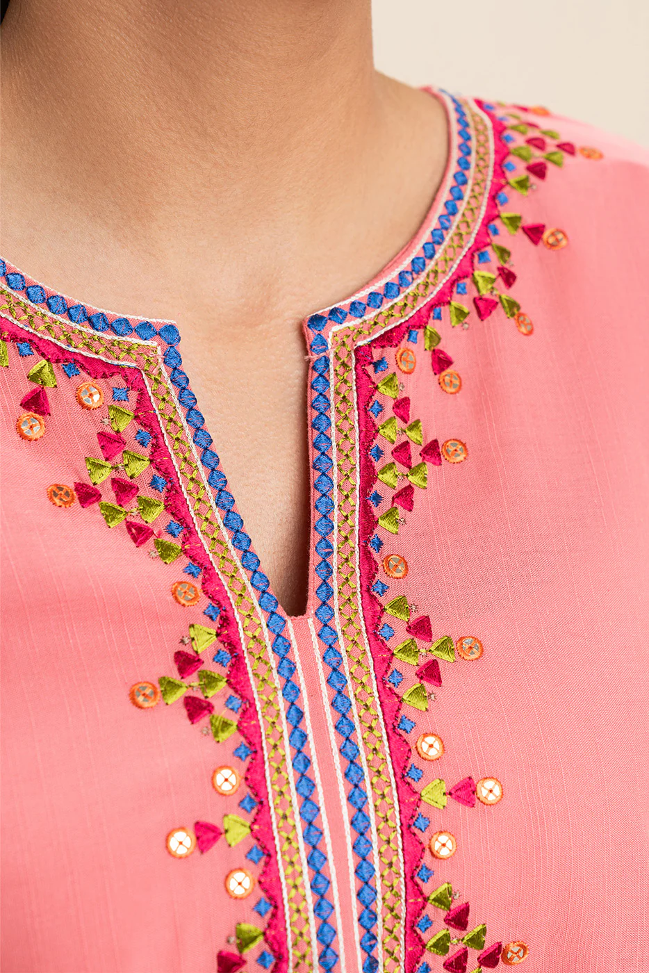 EMBROIDERED SLUB SHIRT (PRET) - Image 5