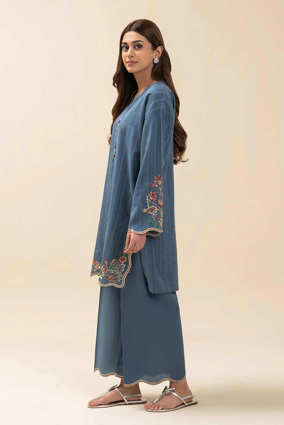 2 PIECE EMBROIDERED NENO KARA SUIT (PRET) - Image 4