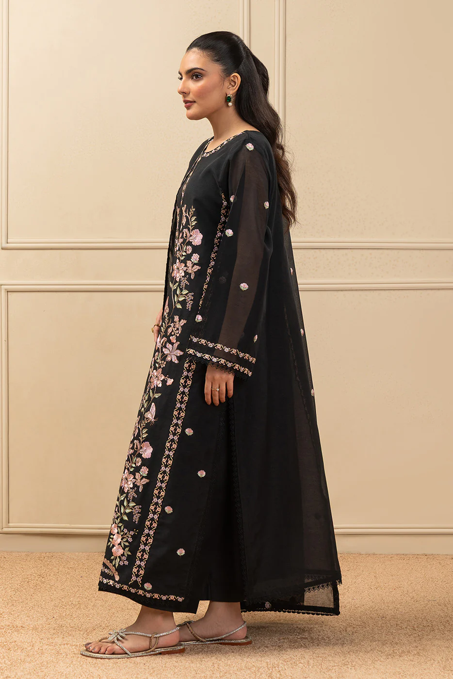 3 PIECE EMBROIDERED PAPER COTTON SUIT (HIGH CASUAL) - Image 2