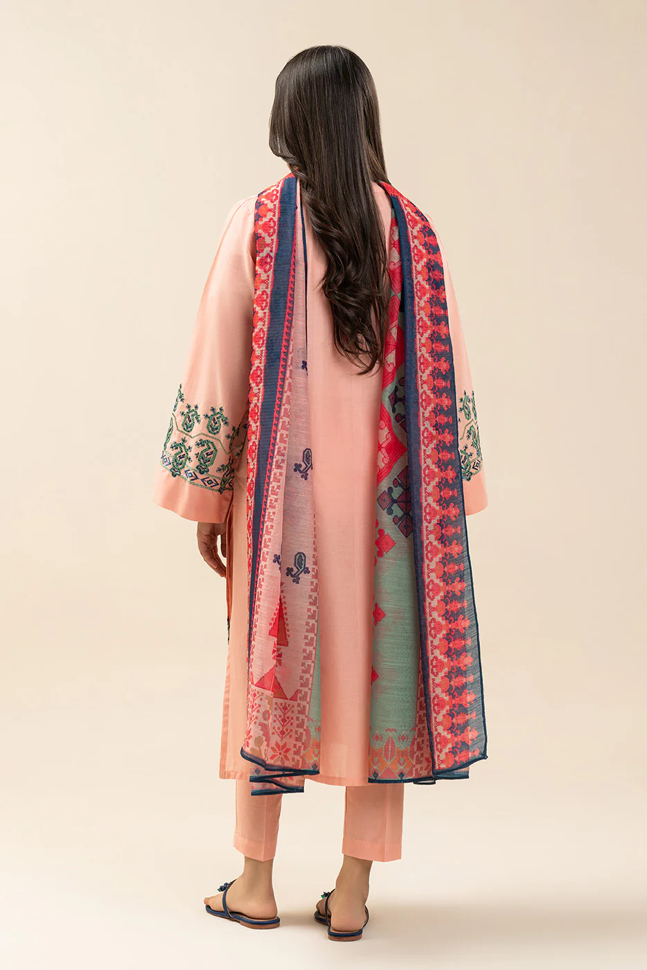 3 PIECE EMBROIDERED TEXTURED LAWN SUIT (PRET) - Image 4