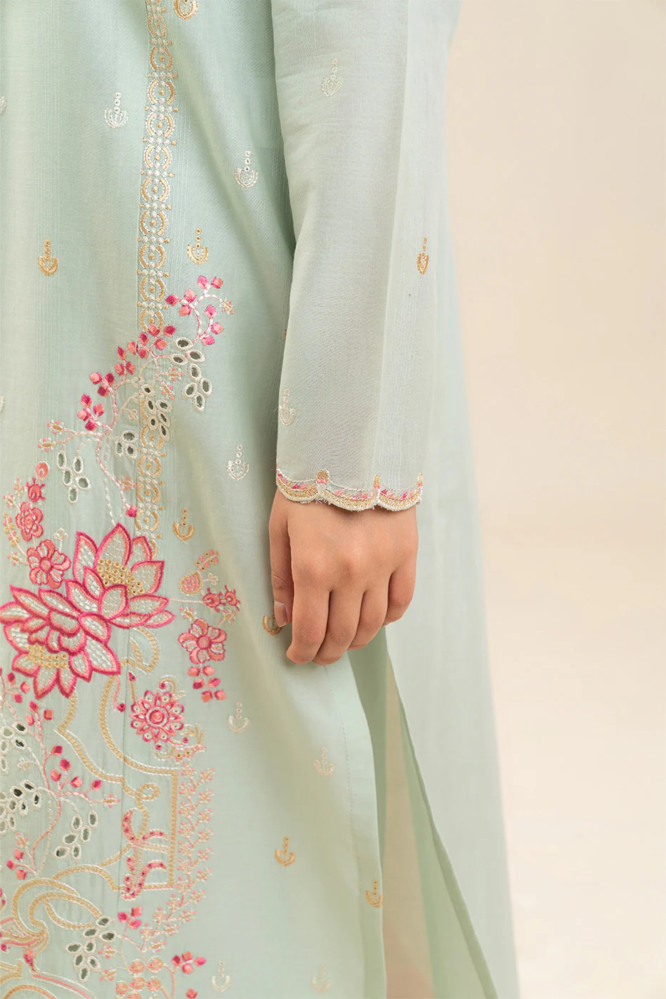 3 PIECE EMBROIDERED TEXTURED LAWN SUIT (PRET) - Image 6