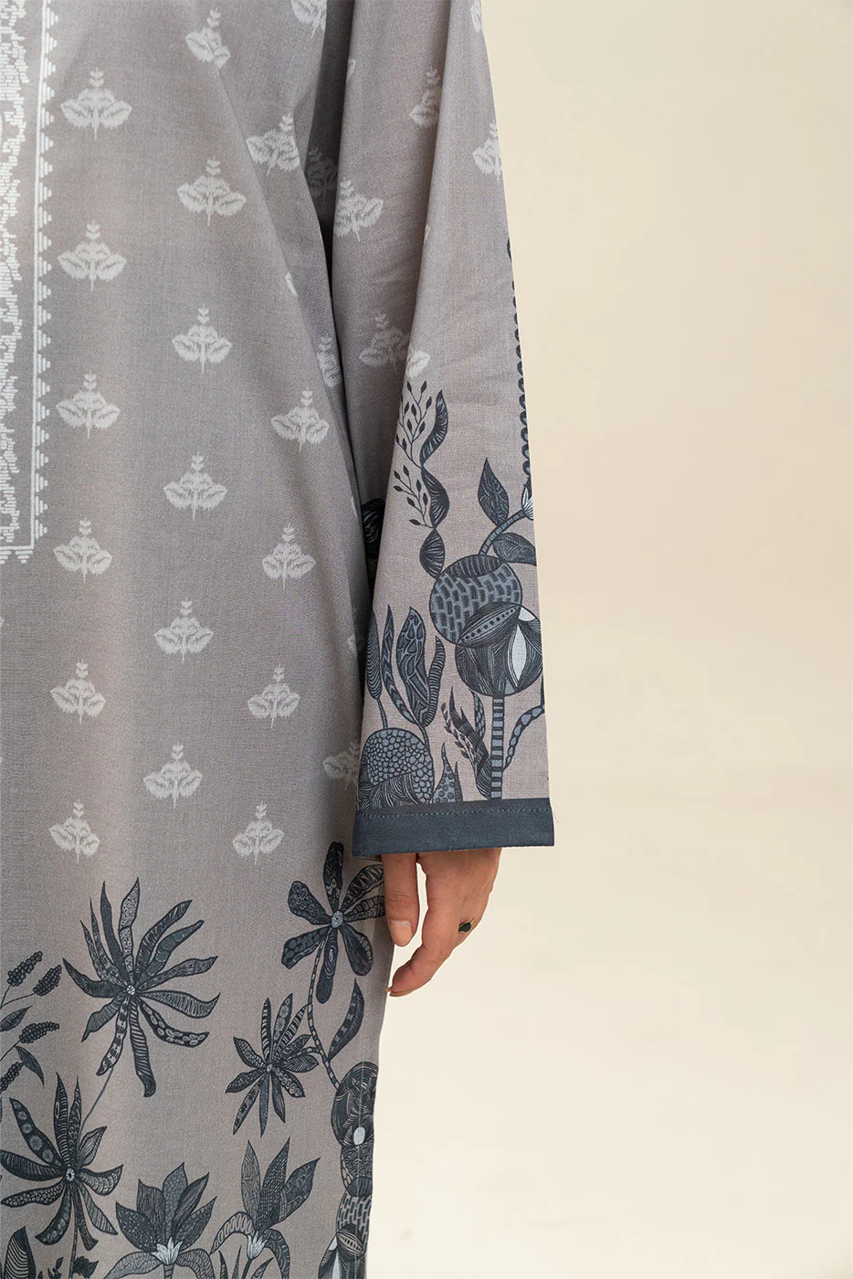 3 PIECE PRINTED LAWN SUIT-CONCRETE STRUCTURE (UNSTITCHED) - Image 6