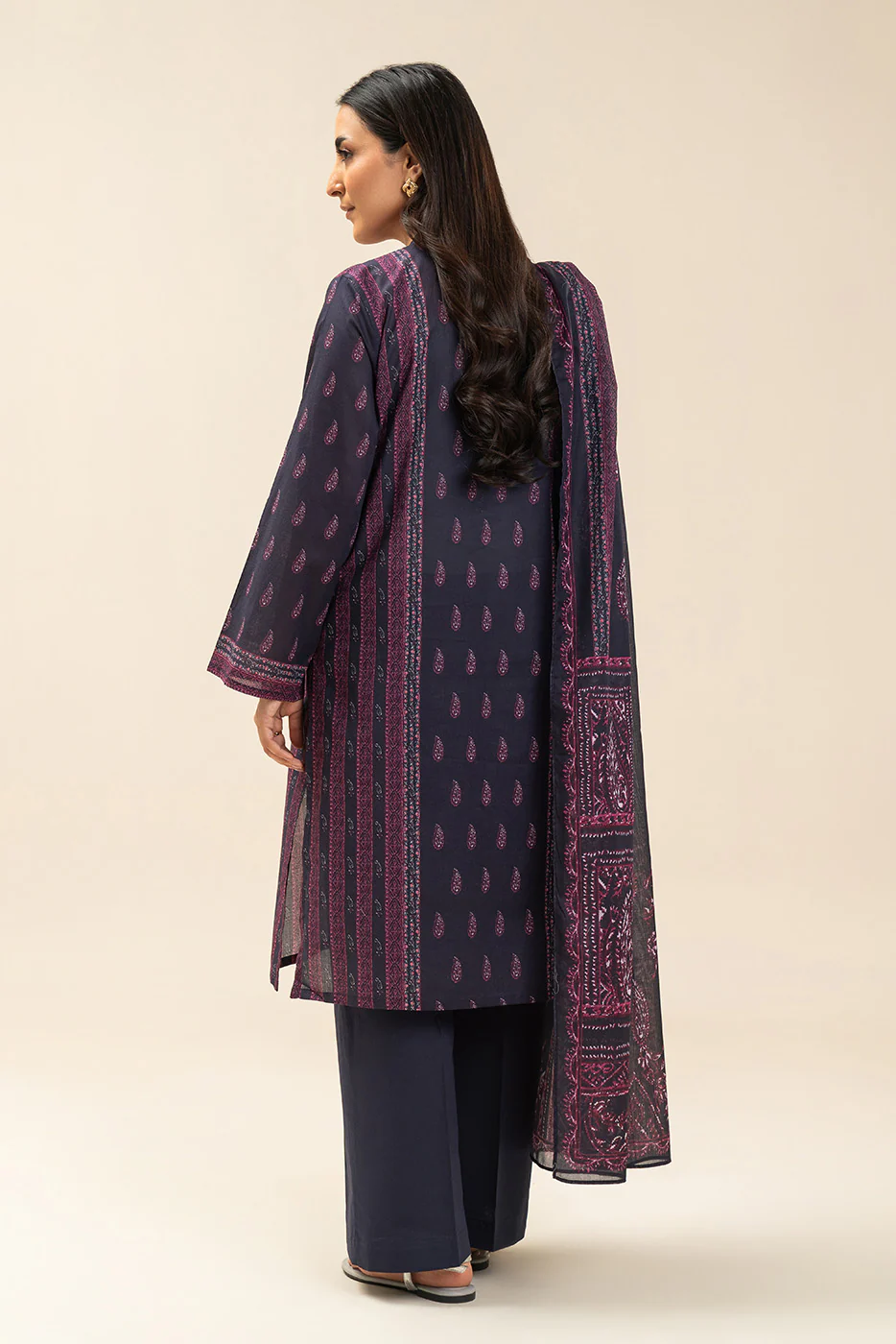 3 PIECE PRINTED LAWN SUIT-RETRO BLUE (UNSTITCHED) - Image 6