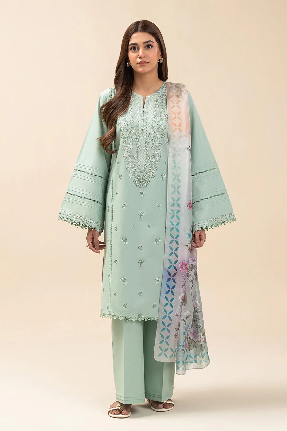 2 PIECE EMBROIDERED LAWN SUIT-MINTY GARDEN (UNSTITCHED) - Image 2