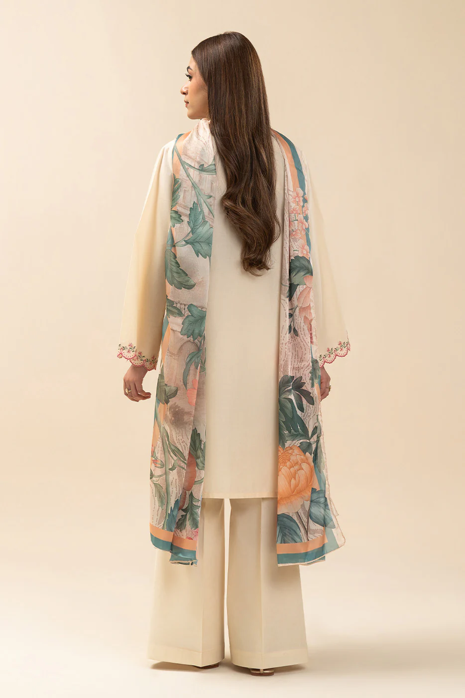 2 PIECE EMBROIDERED LAWN SUIT-SPRING SAGE (UNSTITCHED) - Image 4