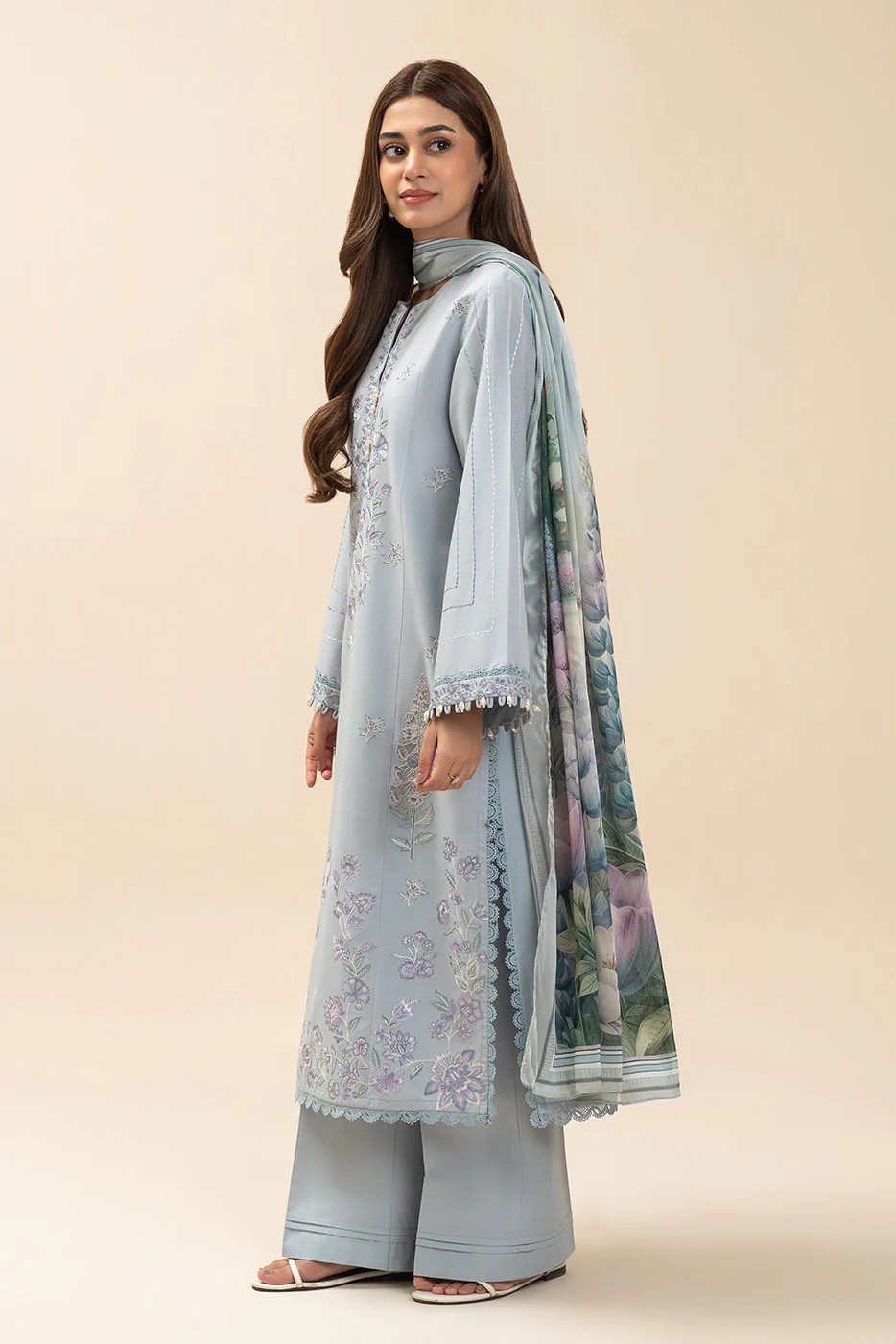 2 PIECE EMBROIDERED LAWN SUIT-MORNING DEW (UNSTITCHED) - Image 3
