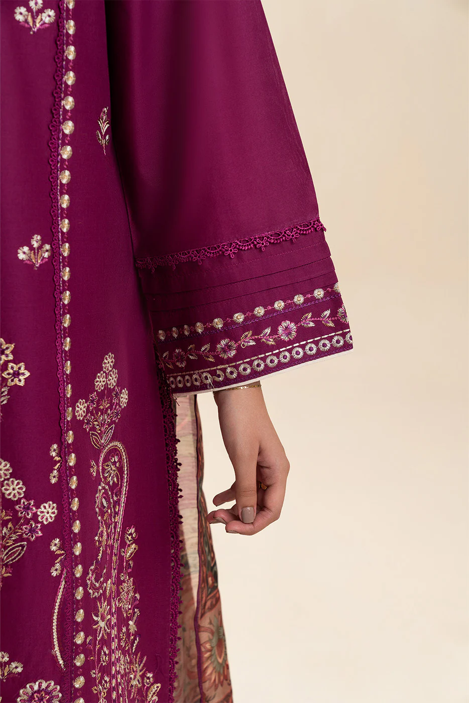 3 PIECE EMBROIDERED LAWN SUIT-PLUM MAJESTY (UNSTITCHED) - Image 6
