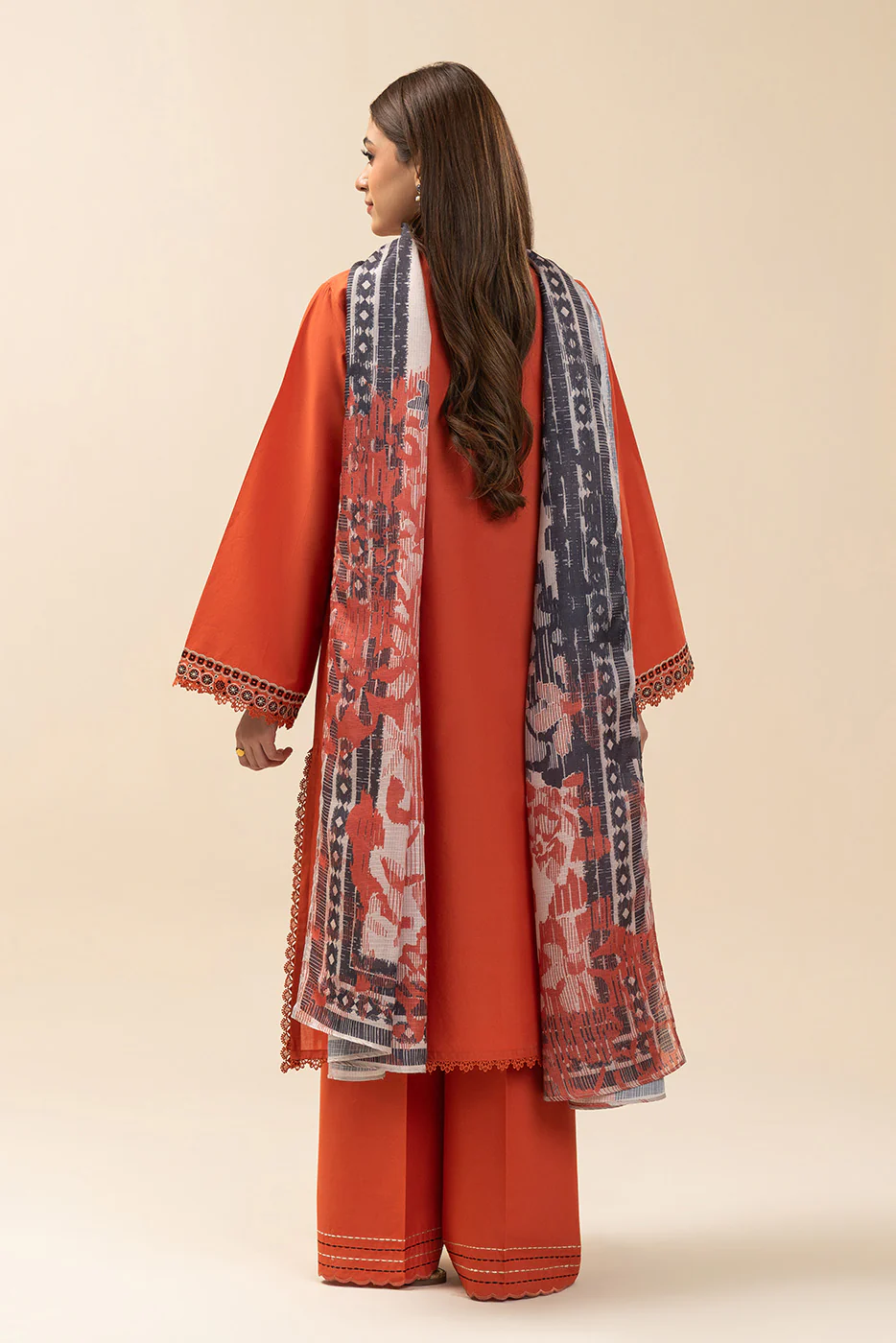 3 PIECE EMBROIDERED LAWN SUIT-SUNSET STREAM (UNSTITCHED) - Image 4