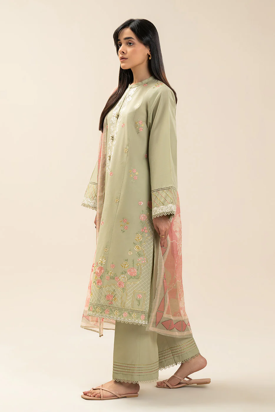 3 PIECE EMBROIDERED LAWN SUIT-CORAL REEF (UNSTITCHED) - Image 5