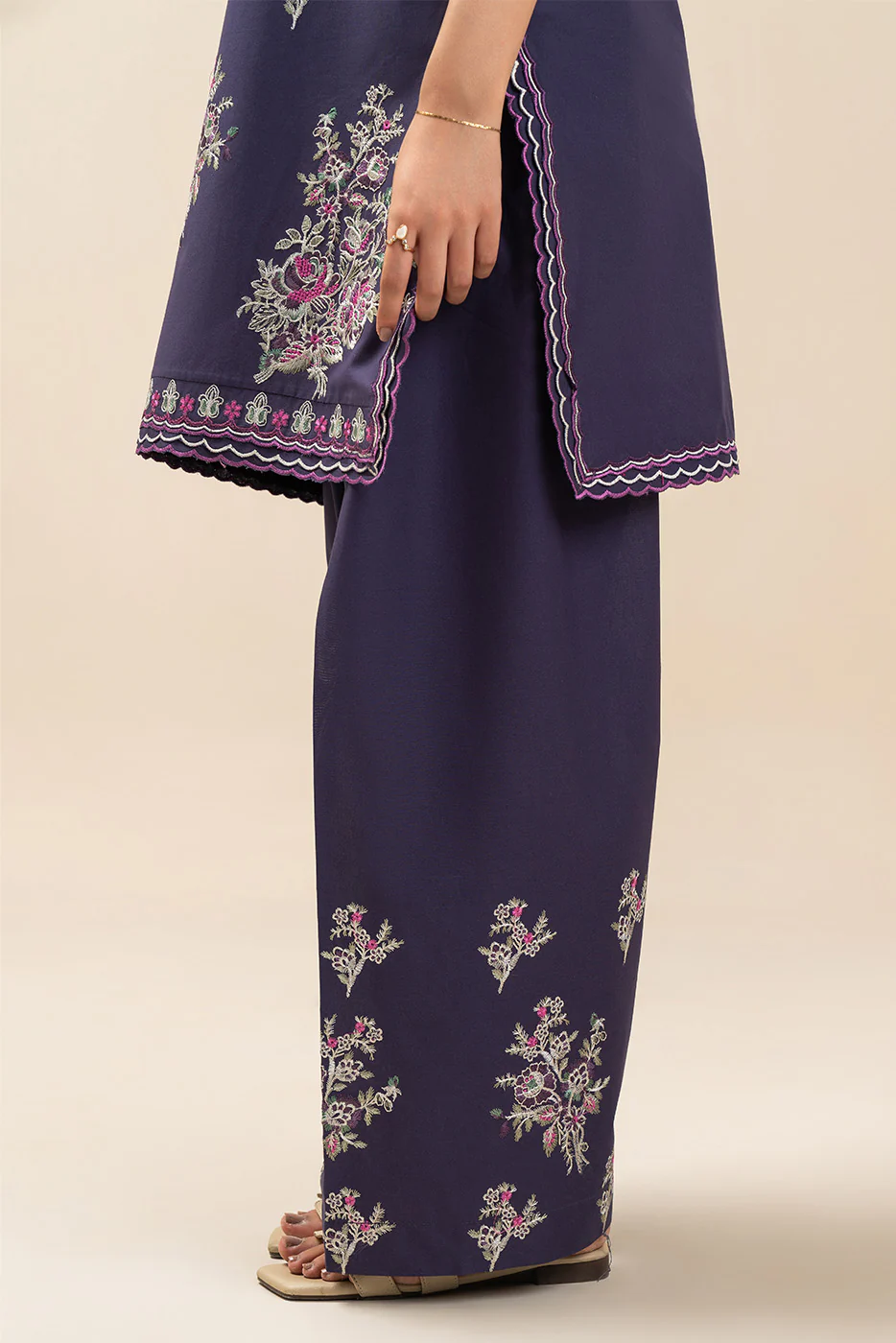 2 PIECE EMBROIDERED LAWN SUIT-ROYAL AMETHYST (UNSTITCHED) - Image 7