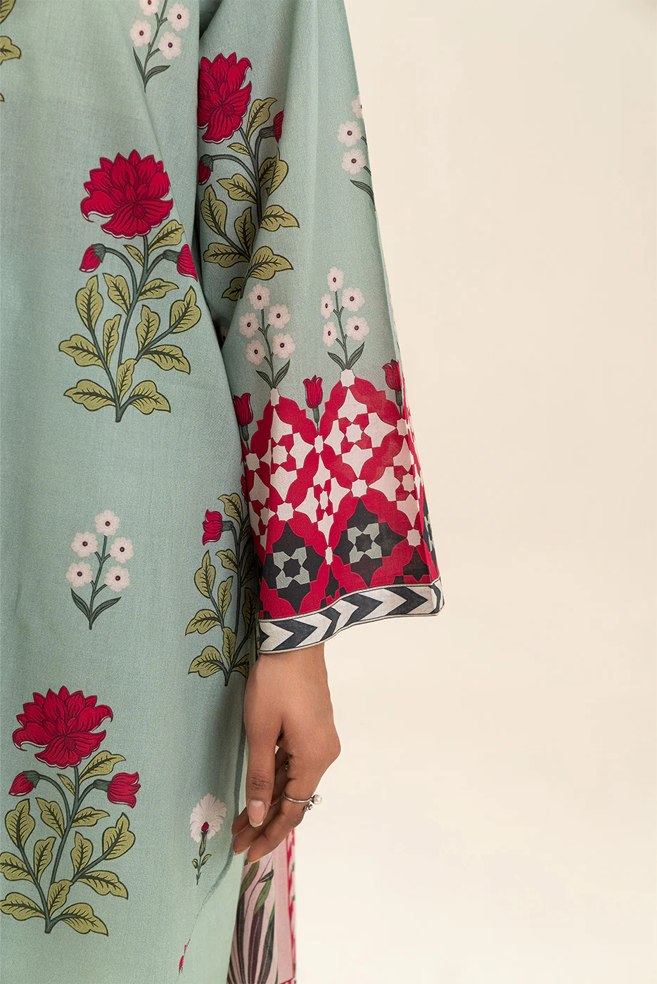 3 PIECE PRINTED LAWN SUIT-SPRING ESCAPE (UNSTITCHED) - Image 6