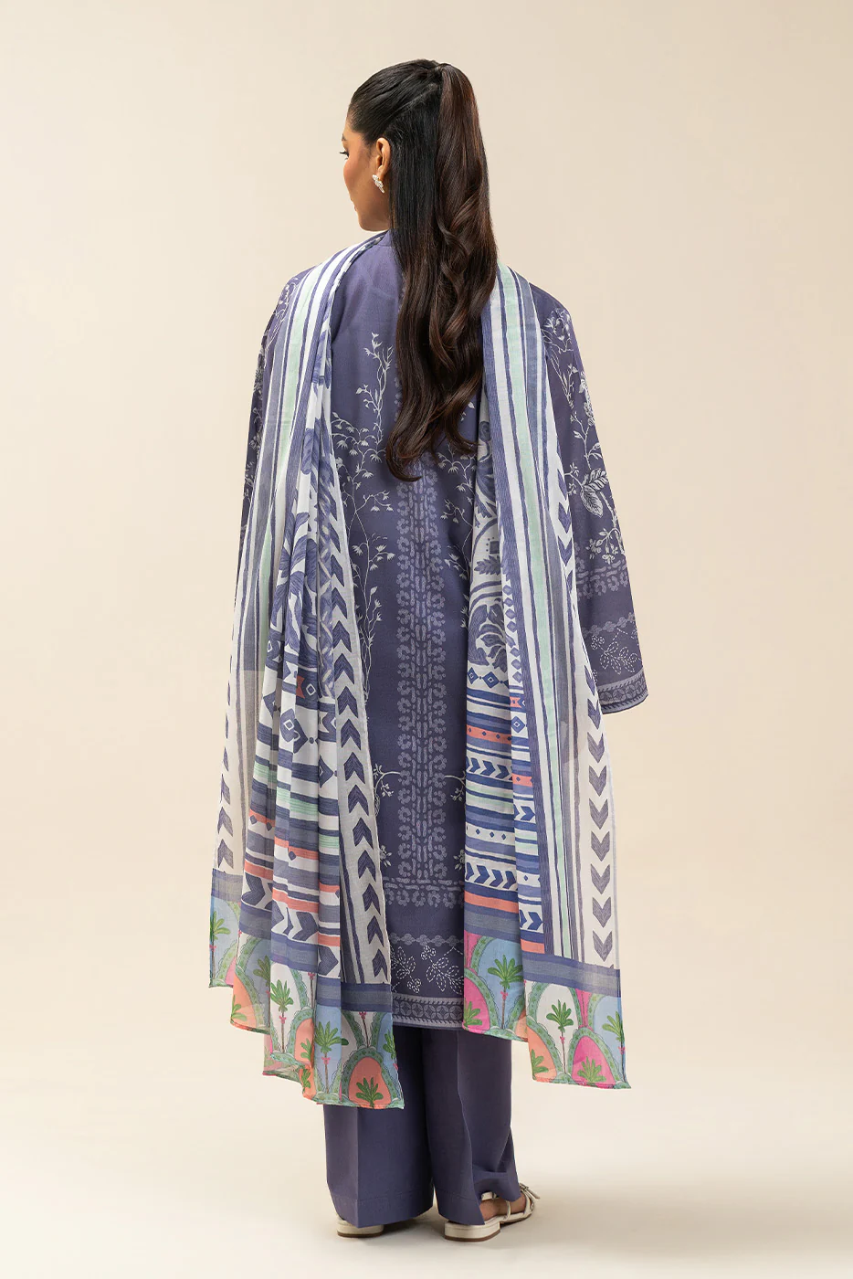 3 PIECE PRINTED LAWN SUIT-RAVEN DIVE (UNSTITCHED) - Image 4