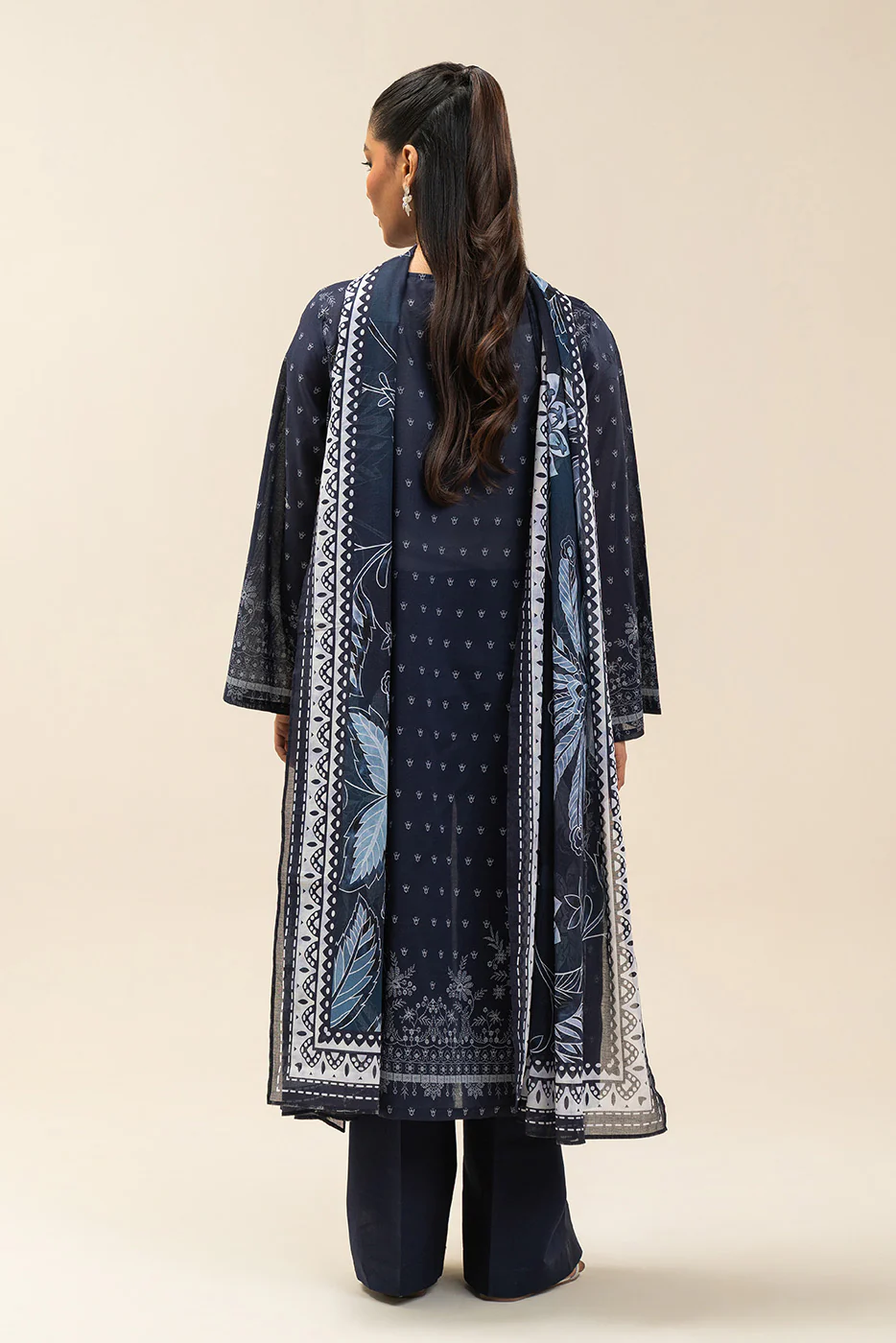 3 PIECE PRINTED LAWN SUIT-BLUE AMBER (UNSTITCHED) - Image 4