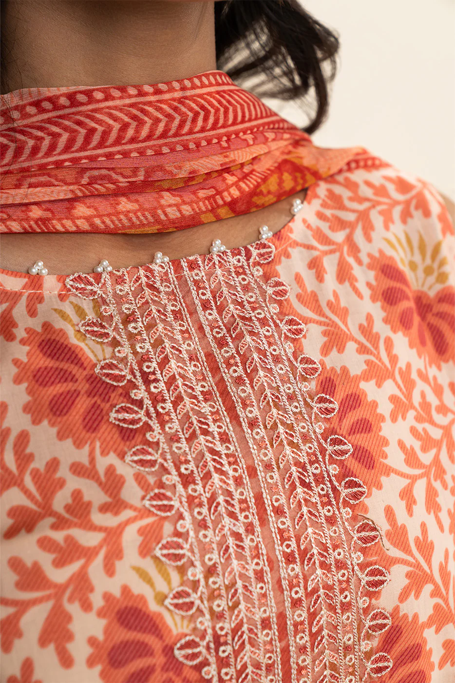 3 PIECE EMBROIDERED LAWN SUIT-CORAL JACQUARD (UNSTITCHED) - Image 5