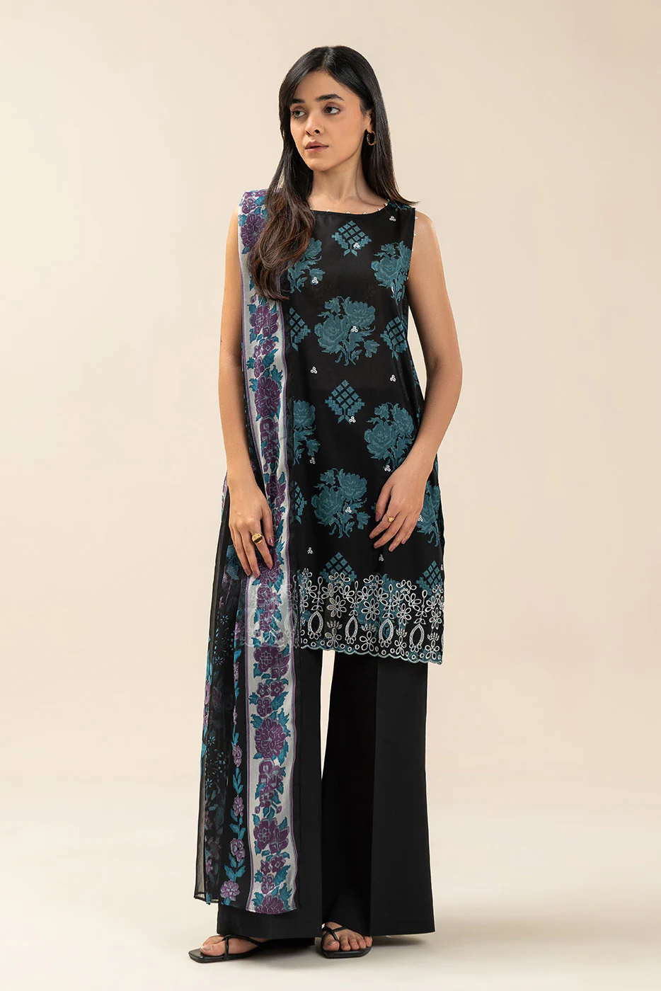 3 PIECE EMBROIDERED LAWN SUIT-DUSTY MUSE (UNSTITCHED) - Image 6