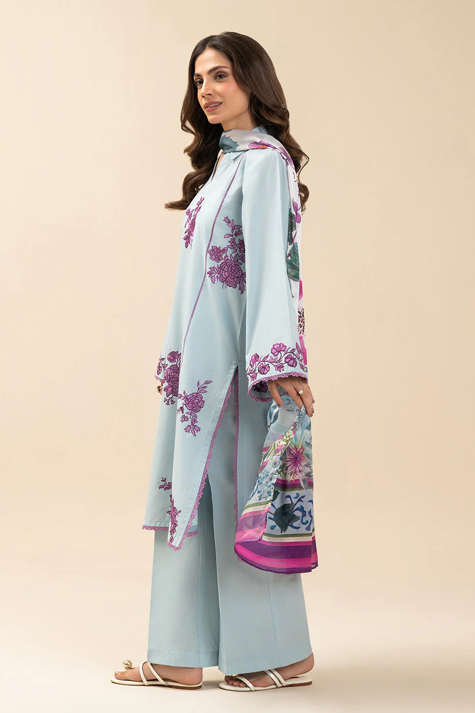 3 PIECE EMBROIDERED LAWN SUIT-BLUEBELL BLOOM (UNSTITCHED) - Image 3