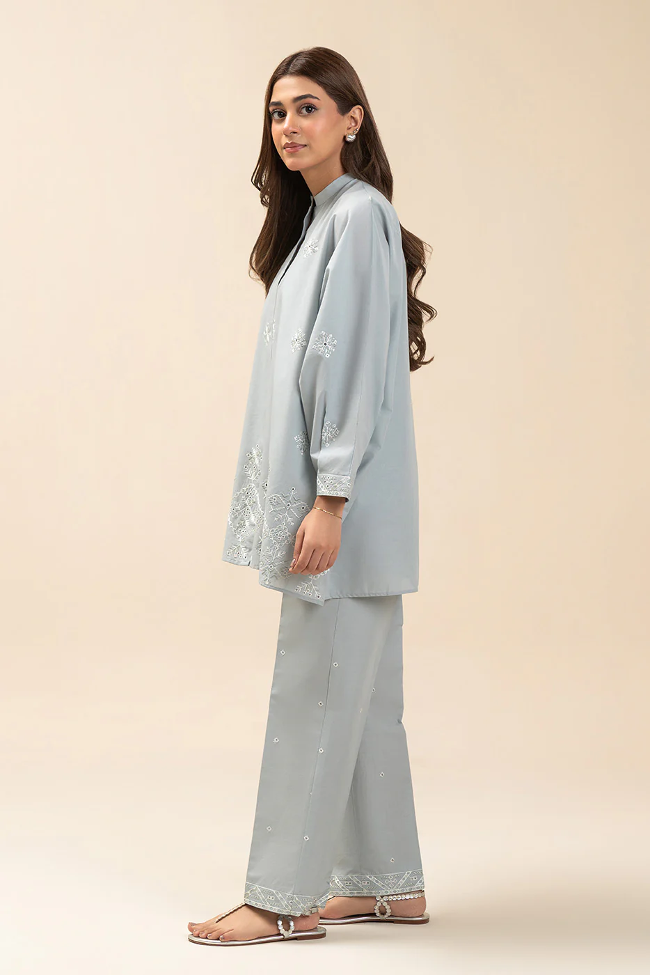 2 PIECE EMBROIDERED LAWN SUIT-MOONLIGHT GRACE (UNSTITCHED) - Image 3