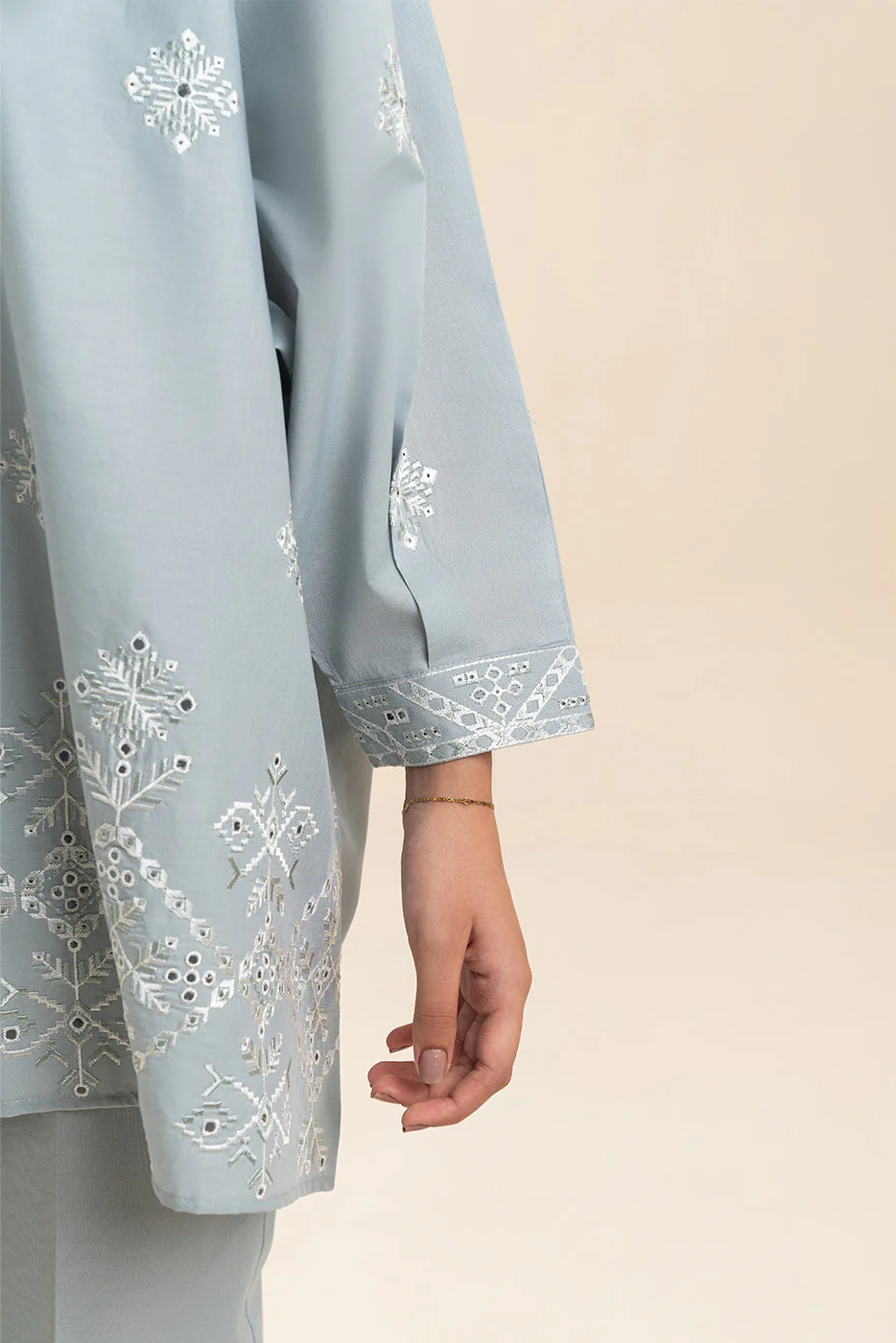 2 PIECE EMBROIDERED LAWN SUIT-MOONLIGHT GRACE (UNSTITCHED) - Image 6