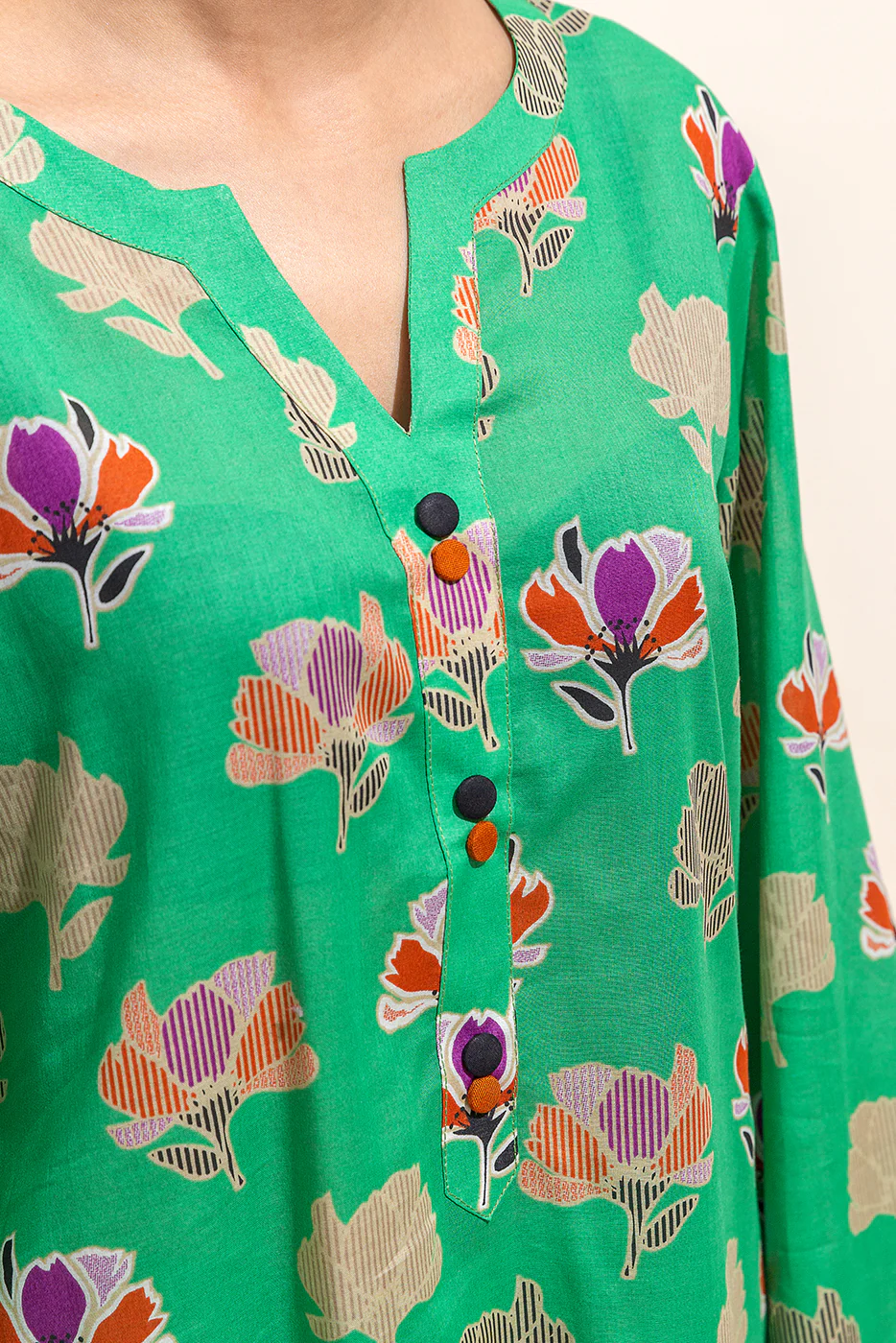 2 PIECE PRINTED LAWN SUIT-FOREST JADE (UNSTITCHED) - Image 4