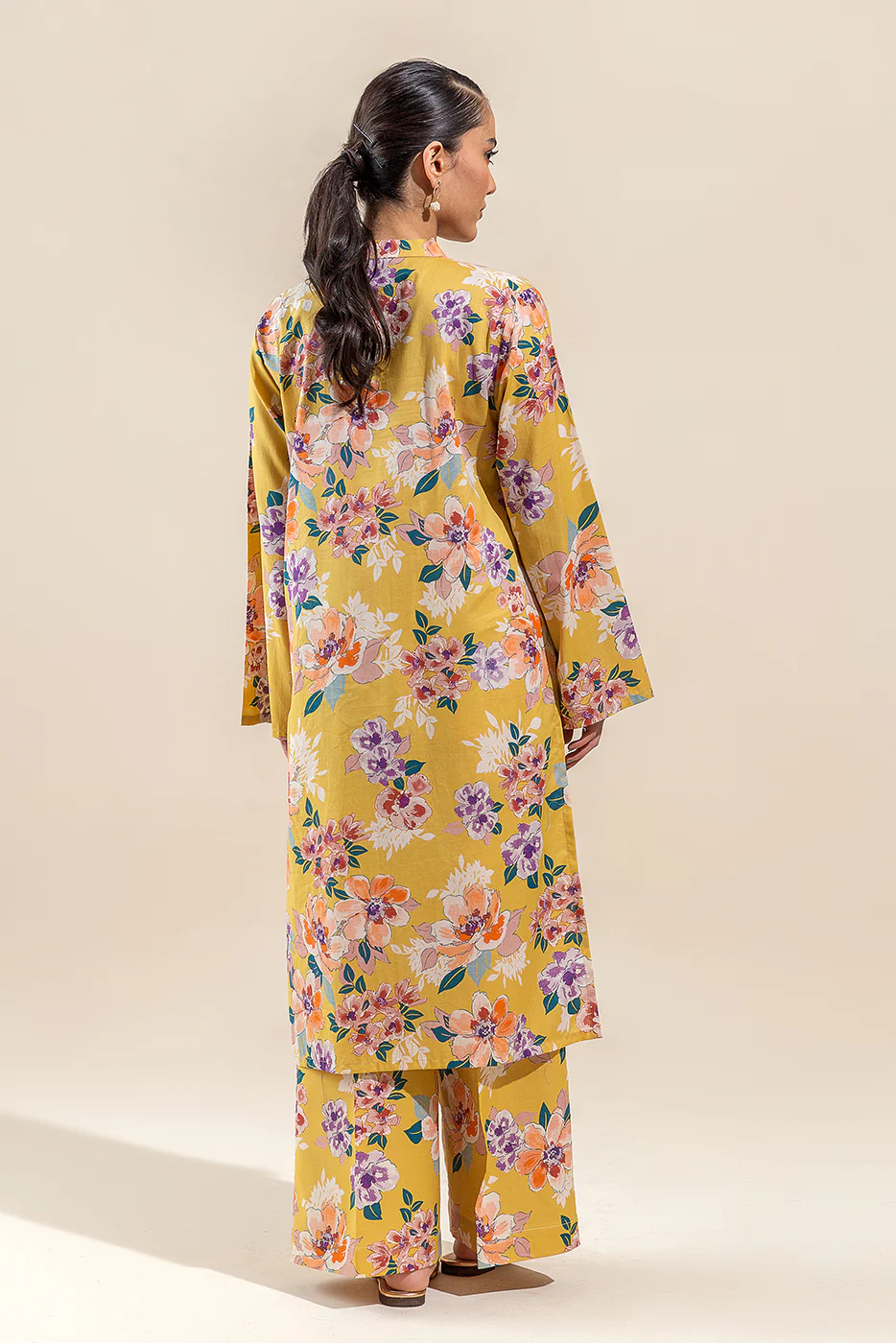 2 PIECE PRINTED LAWN SUIT-FLORAL GOLD (UNSTITCHED) - Image 5