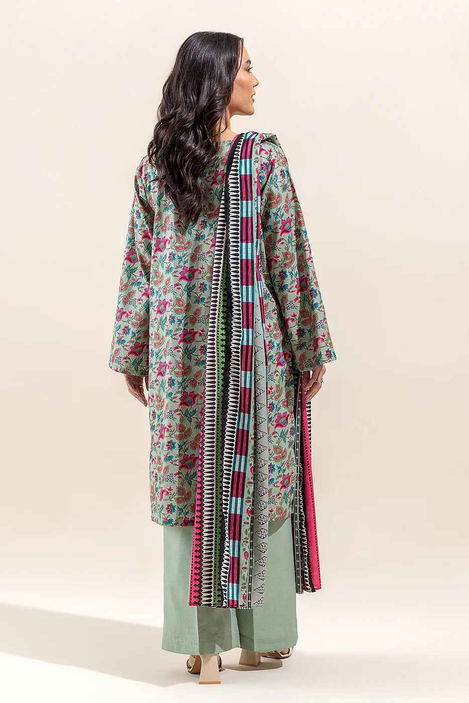 2 PIECE EMBROIDERED LAWN SUIT-PISTACHIO ORCHID(UNSTITCHED) - Image 5