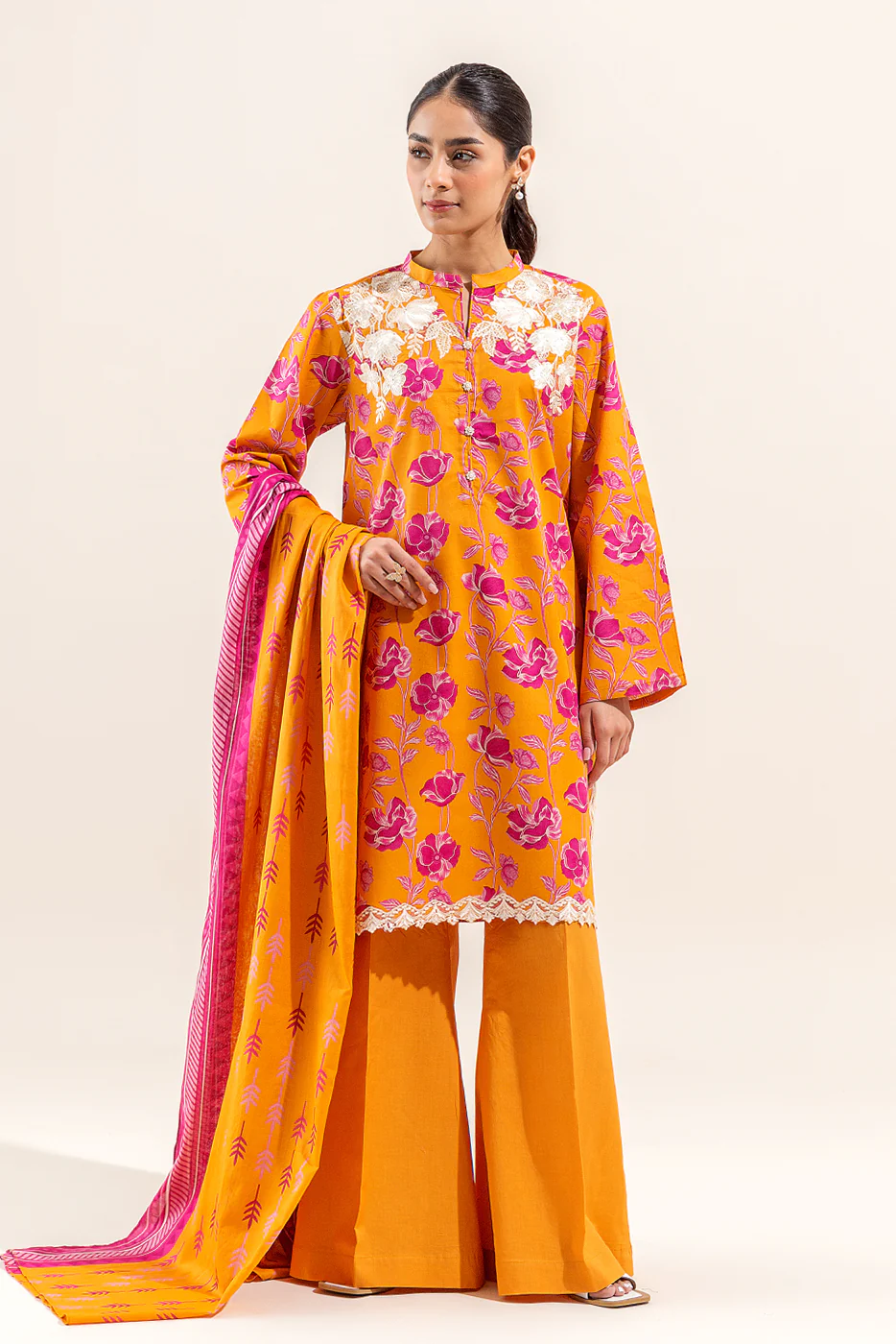2 PIECE EMBROIDERED LAWN SUIT-AUTUMN GLORY (UNSTITCHED) - Image 6