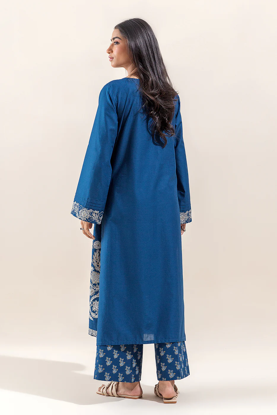 2 PIECE EMBROIDERED LAWN SUIT-MOONLIT OCEAN (UNSTITCHED) - Image 5