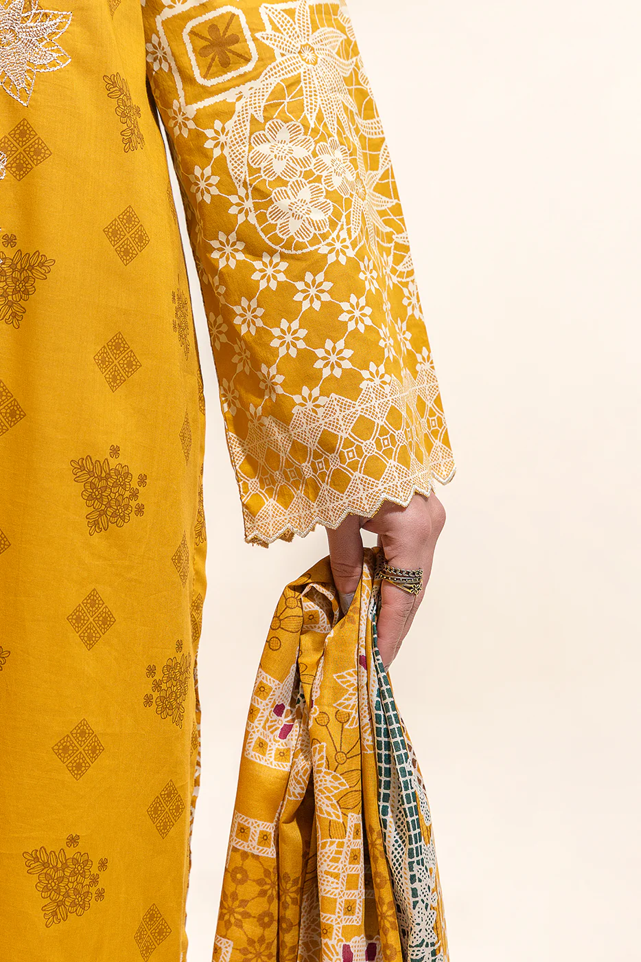 3 PIECE EMBROIDERED LAWN SUIT-GLEAMING GOLD (UNSTITCHED) - Image 3
