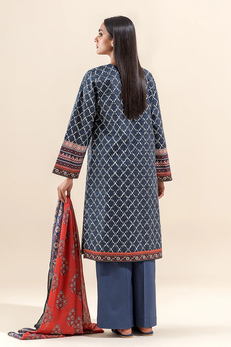 3 PIECE EMBROIDERED LAWN SUIT-SAPPHIRE FOLK (UNSTITCHED) - Image 5