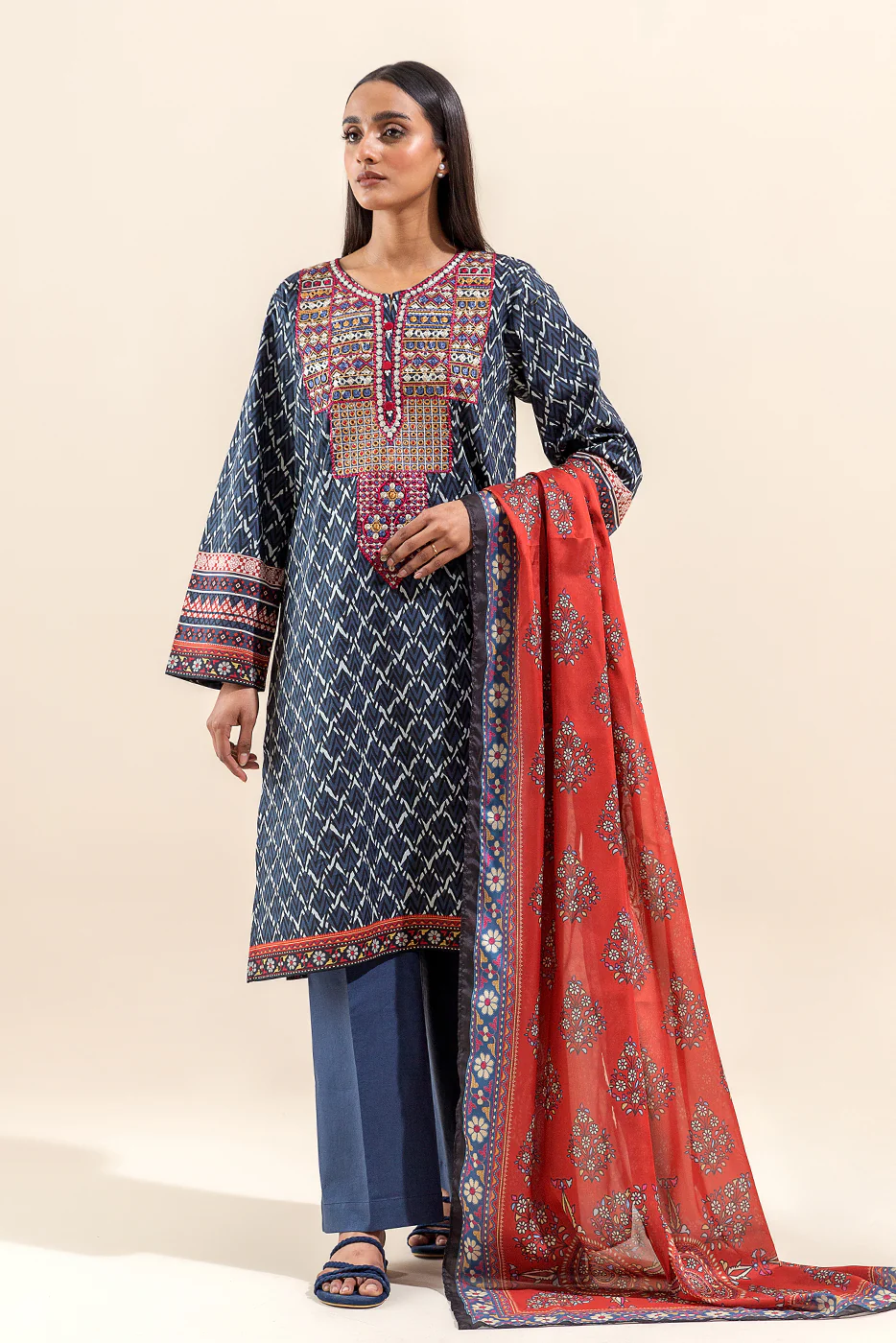 3 PIECE EMBROIDERED LAWN SUIT-SAPPHIRE FOLK (UNSTITCHED) - Image 6
