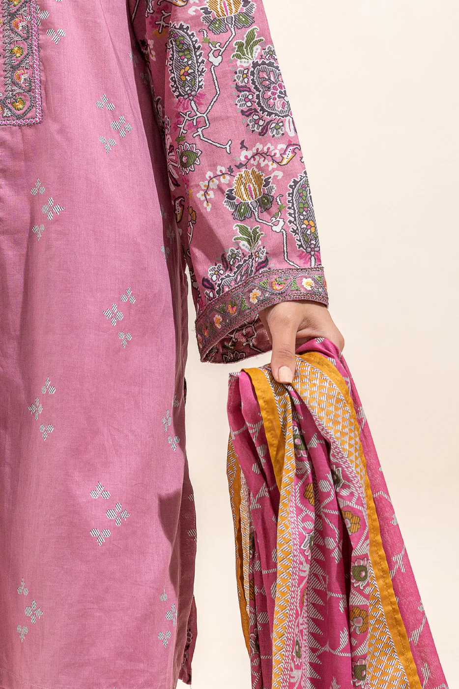 3 PIECE EMBROIDERED LAWN SUIT-BLUSG CRUSH (UNSTITCHED) - Image 3