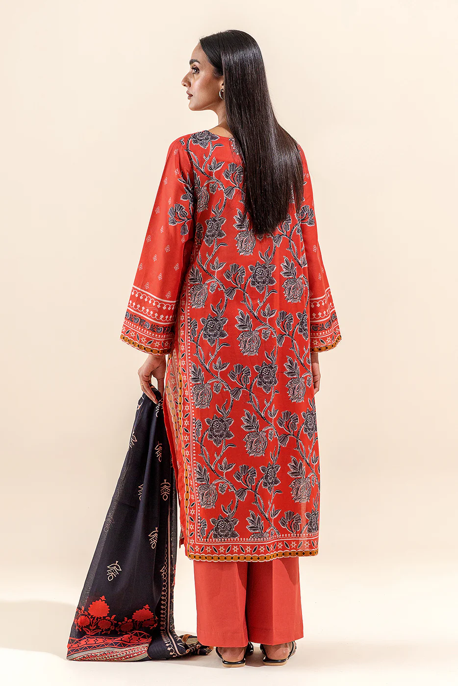 3 PIECE PRINTED LAWN SUIT-CORAL DIVINITY (UNSTITCHED) - Image 5