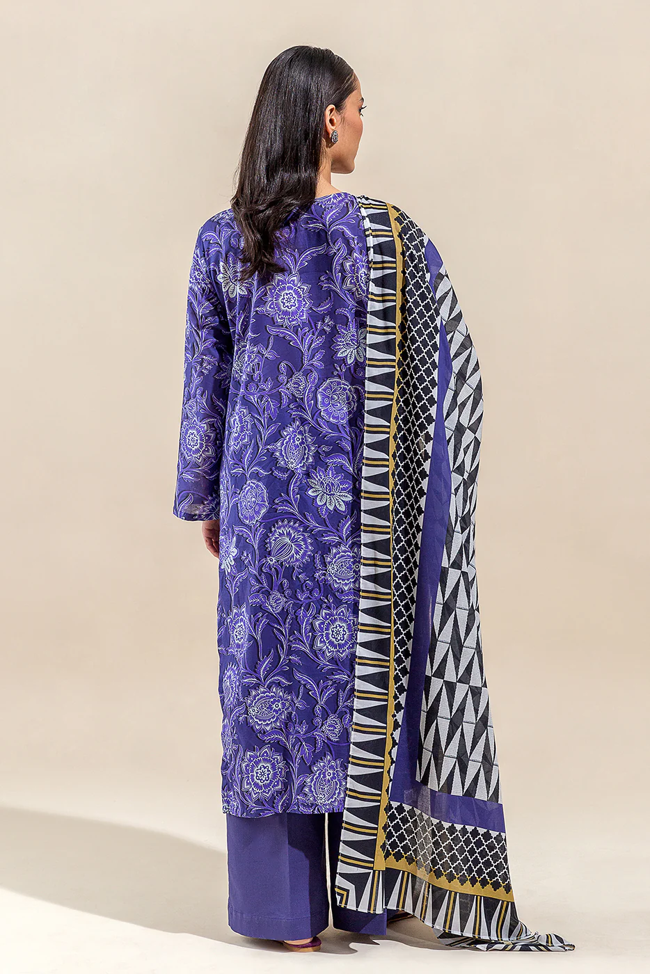 3 PIECE PRINTED LAWN SUIT-JACOBEAN HAZE (UNSTITCHED) - Image 5