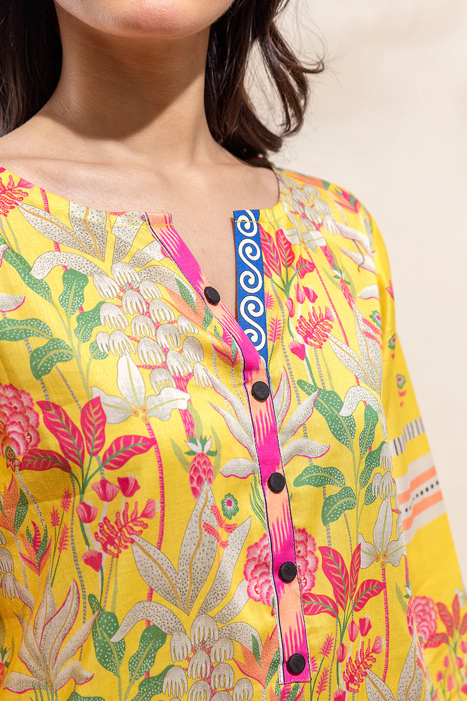 3 PIECE PRINTED LAWN SUIT-JOYFUL SPRING (UNSTITCHED) - Image 4