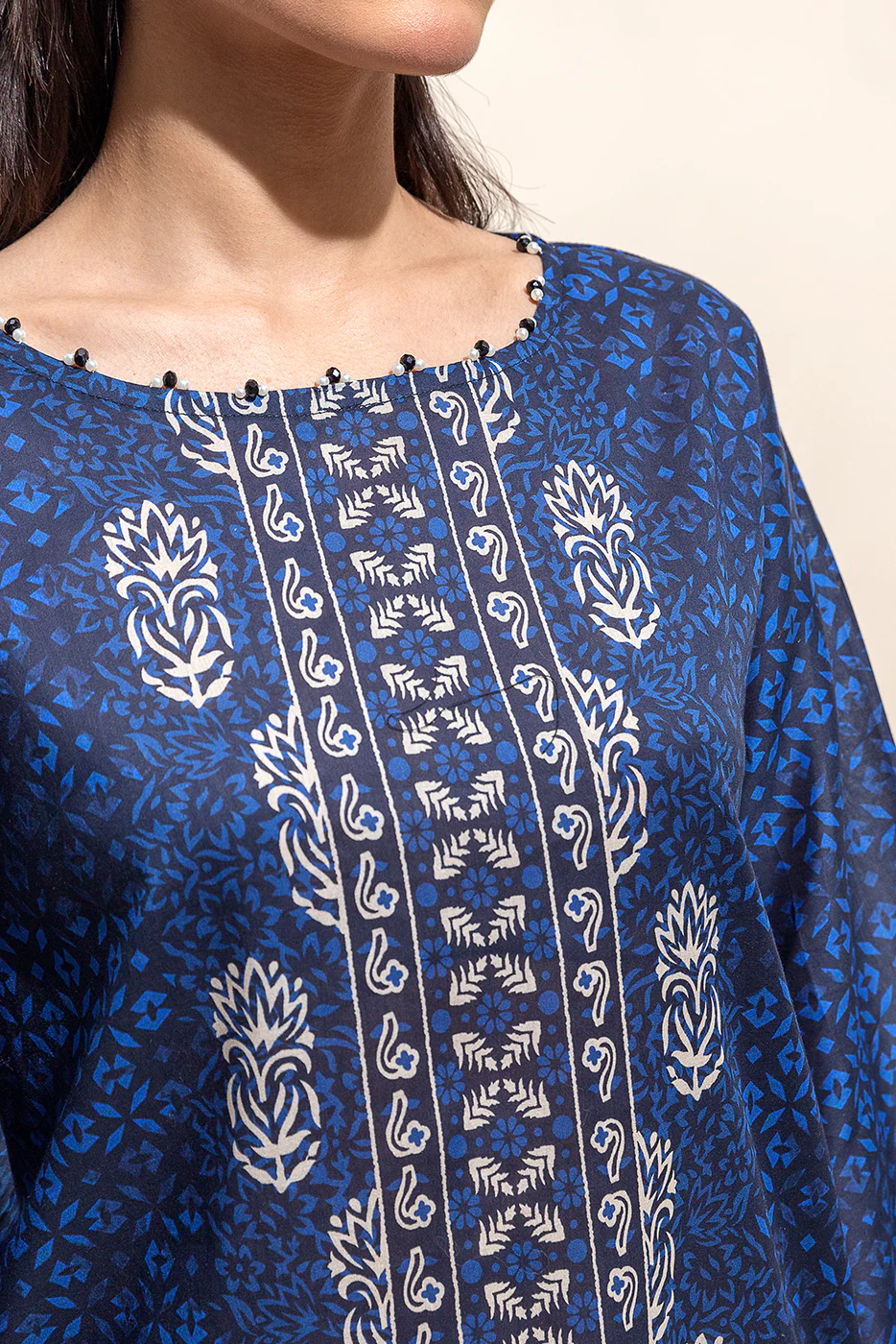 3 PIECE PRINTED LAWN SUIT-AZURE GLOW(UNSTITCHED) - Image 4