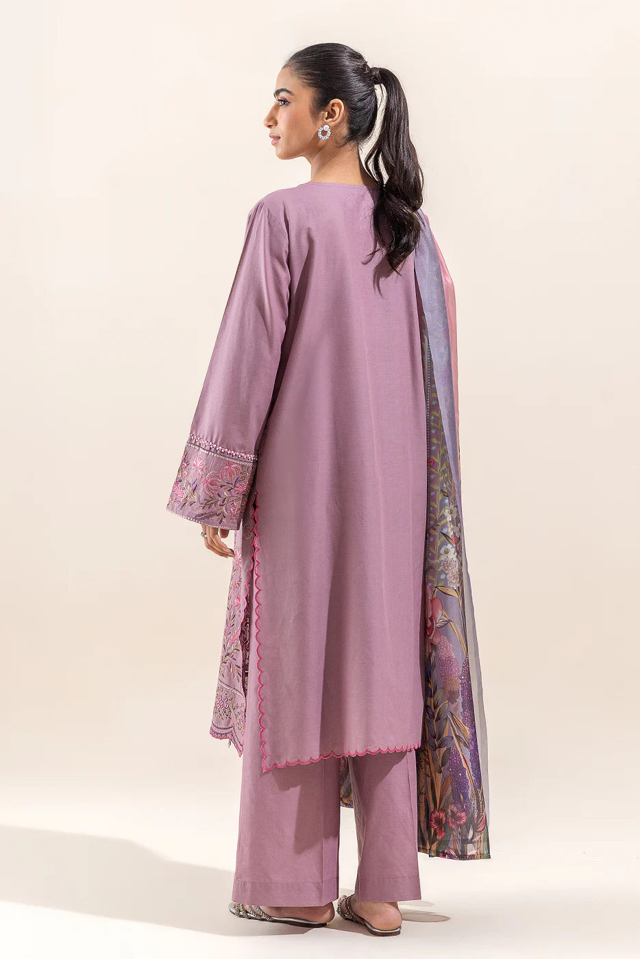 3 PIECE EMBROIDERED LAWN SUIT-ORCHID HAZE (UNSTITCHED) - Image 5