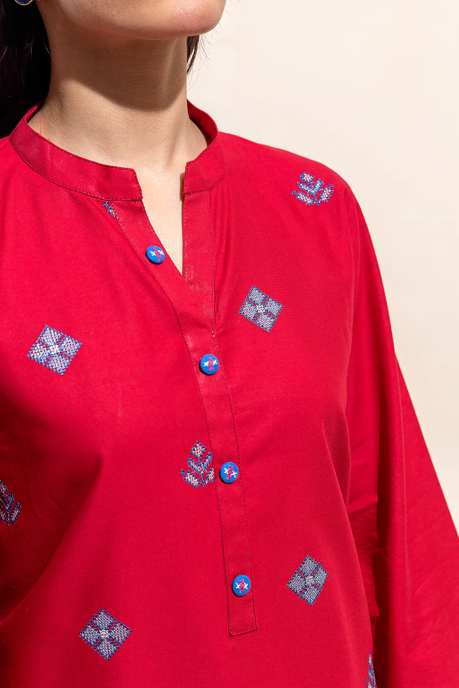 2 PIECE EMBROIDERED LAWN SUIT-RASPBERRY BLUSH (UNSTITCHED) - Image 4