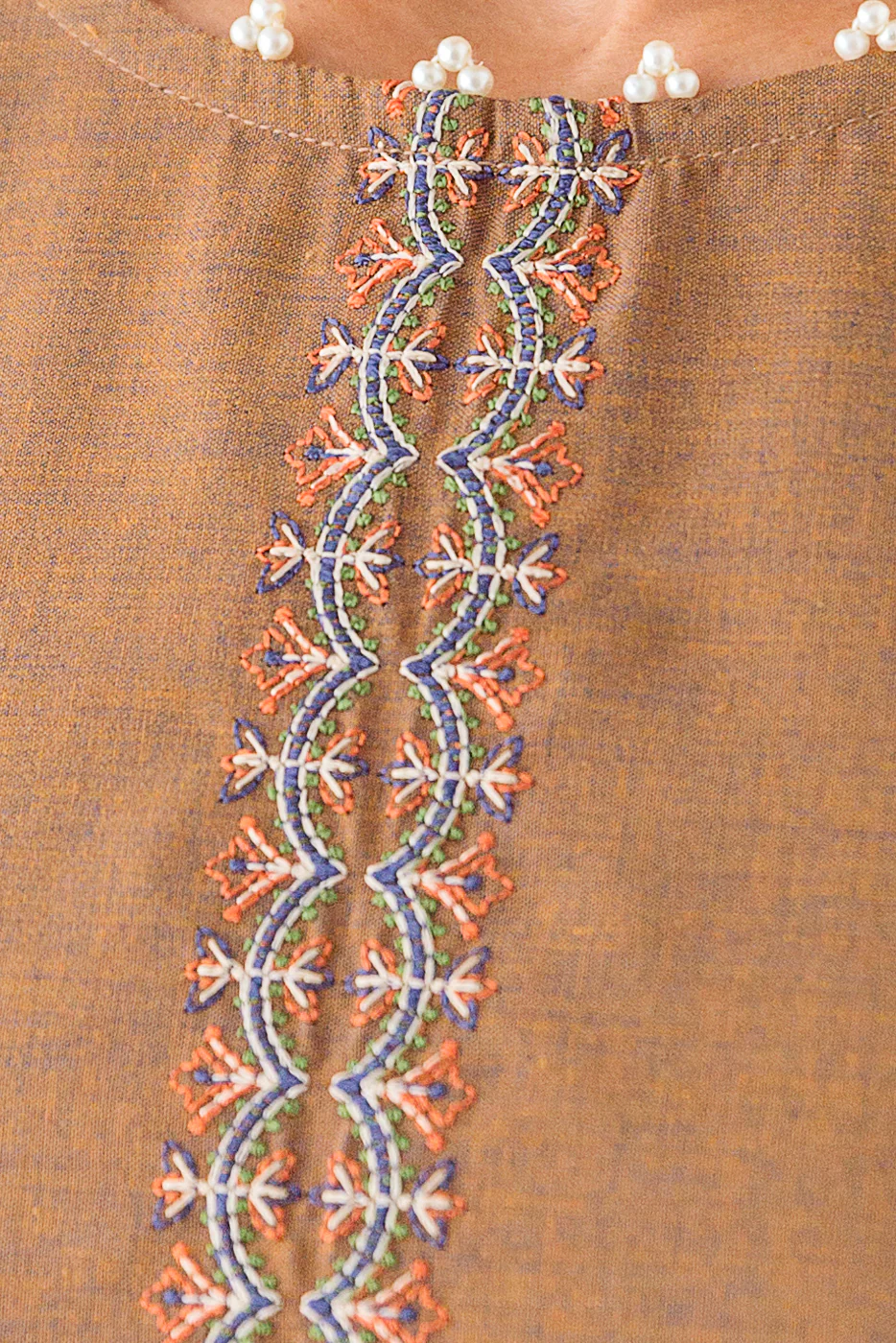 3 PIECE - EMBROIDERED TWO TONE SUIT - DELISH MOCHA (UNSTITCHED) - Image 4