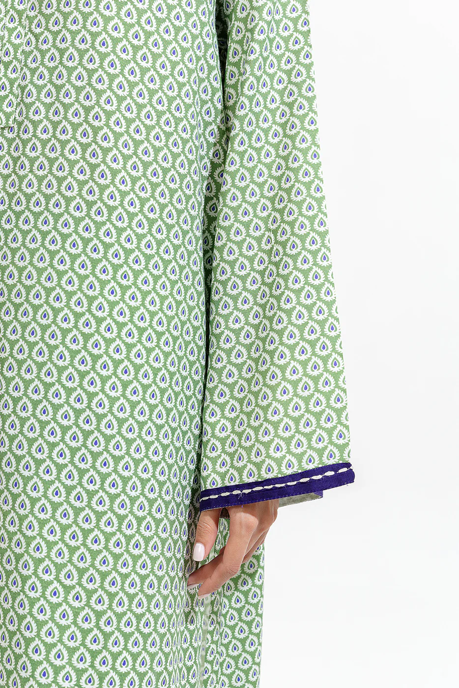 2 PIECE PRINTED VISCOSE SUIT (PRET) - Image 5